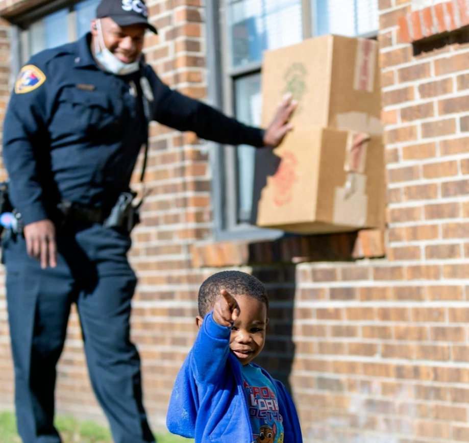 Food box delivery to a Memphis family